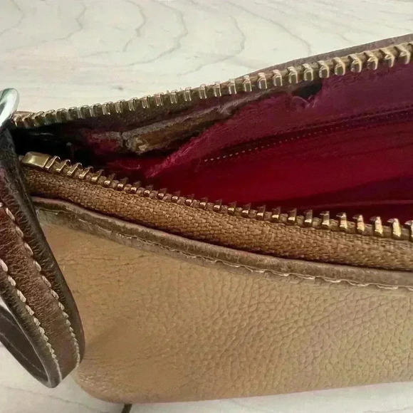 Dooney & Bourke Brown Pebbled Leather Suki Crossbody Purse - Picture 3 of 13